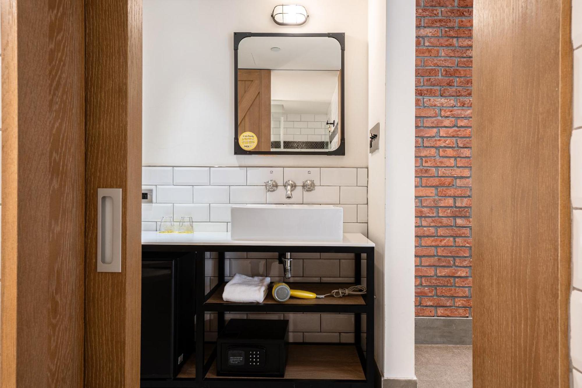 Check Inn Taipei Songjiang Екстериор снимка