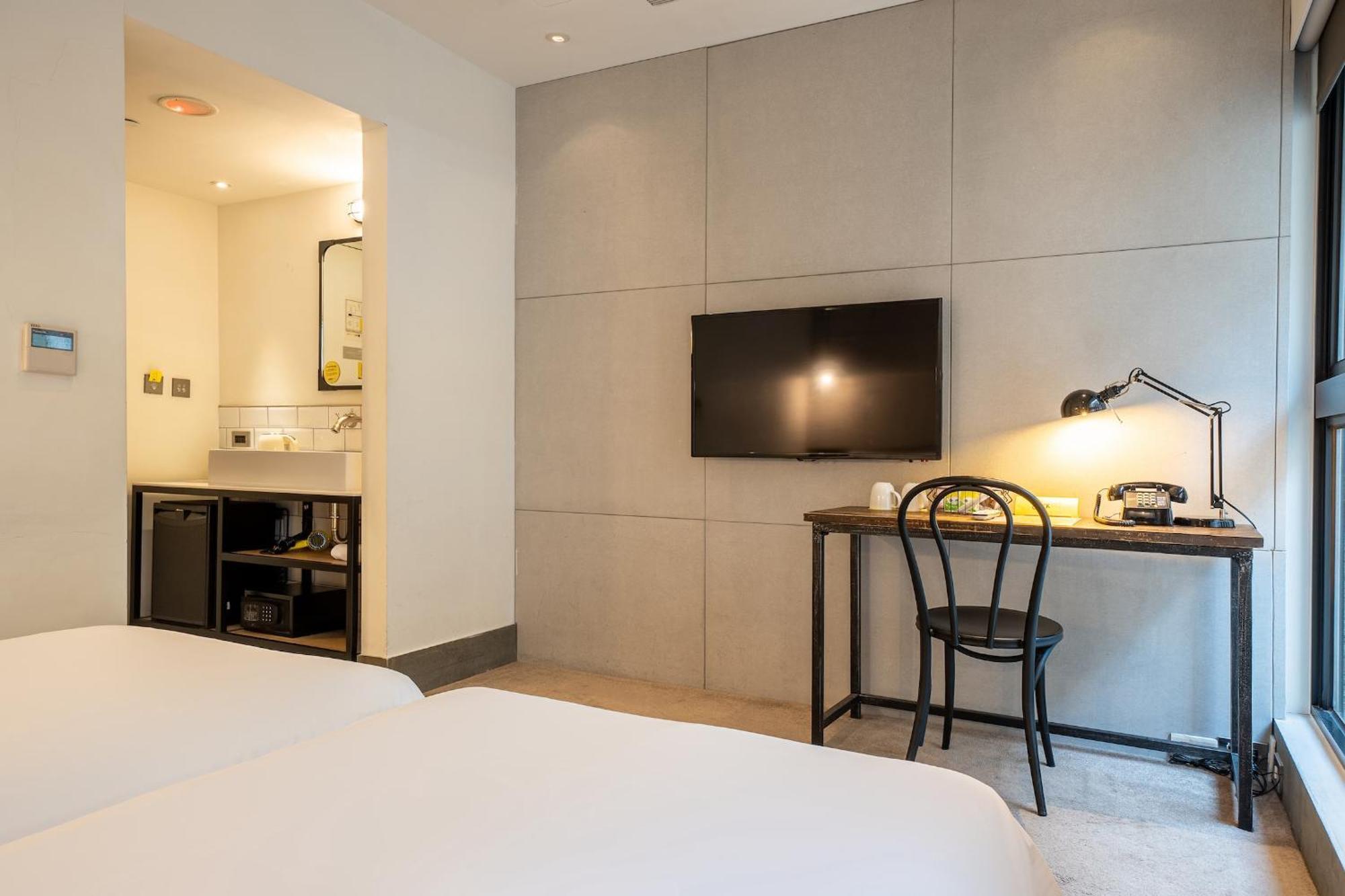 Check Inn Taipei Songjiang Екстериор снимка